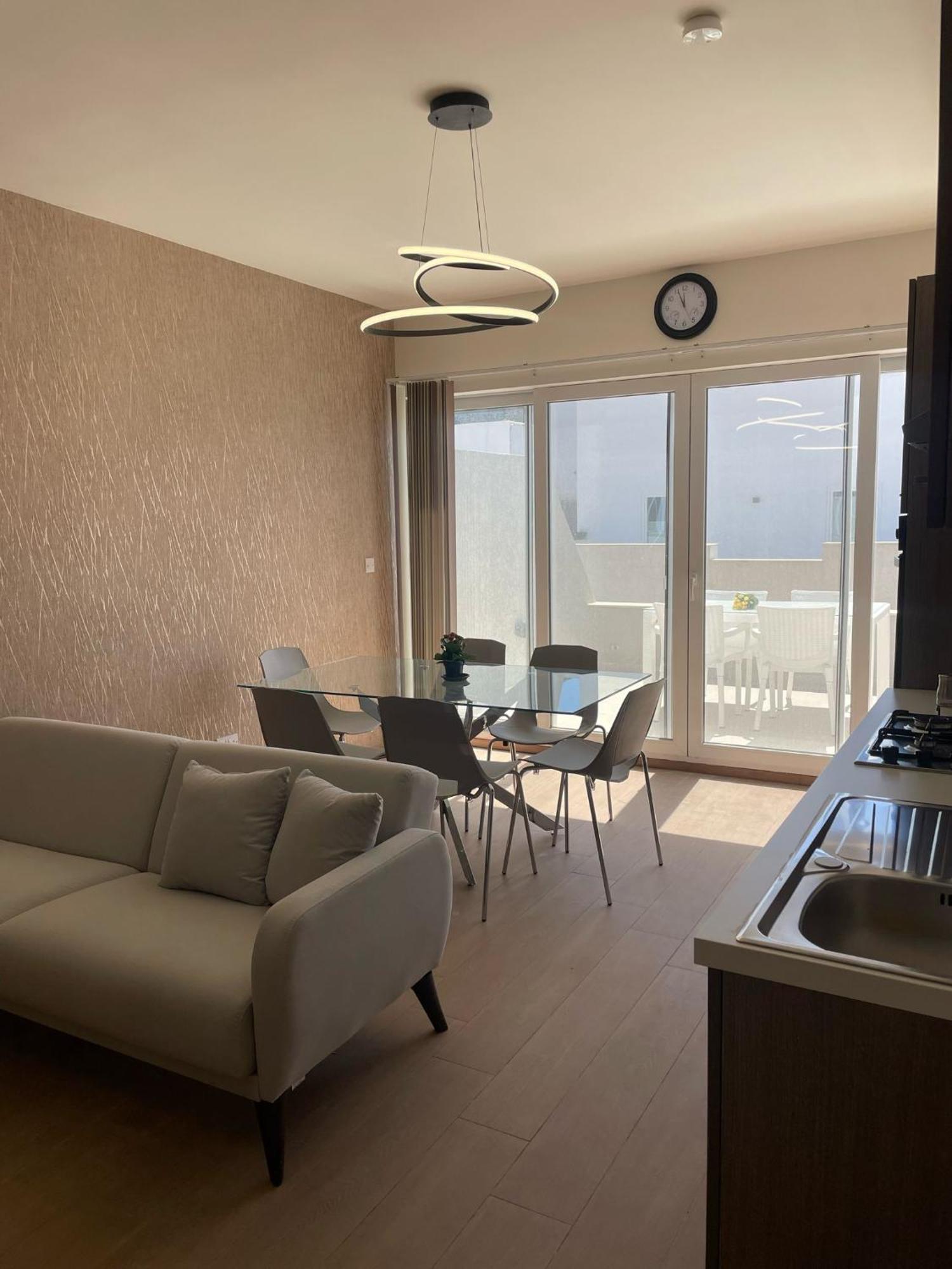 Three Bedroom Penthouse San Ġwann Dış mekan fotoğraf